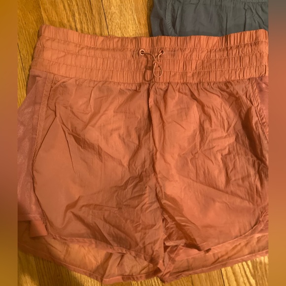 Activewear Shorts - Two Pairs - Old Navy Medium Tall - Picture 8 of 9